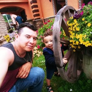 Meet your Posher, Alex